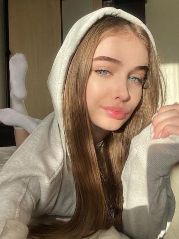 Яна
